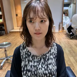 ミディアム パーマ 大橋 芽衣のヘアスタイル