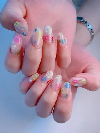 ネイル JINI NAIL所属・ジニ ネイルのネイルデザイン