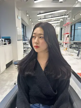 ロング カラー エフェクトブリーチ／ レイヤーカット／翔のヘアスタイル