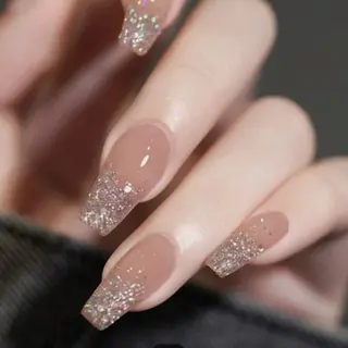 ネイル アトリエ エムシー 【新富町・東銀座】のネイルデザイン