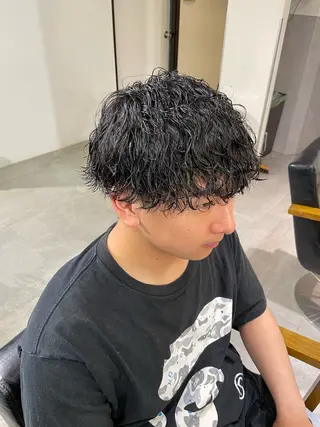 パーマ メンズ マエダ リョウのヘアスタイル