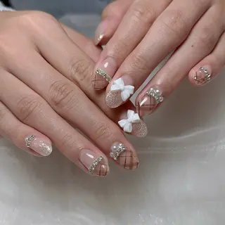 ネイル Laula🤍 ayakaのネイルデザイン