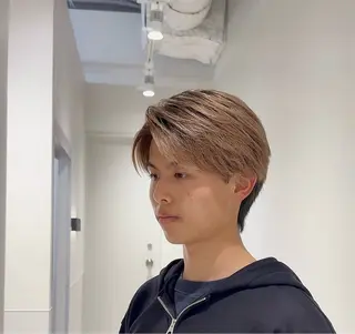 カラー メンズ SALOWIN梅田茶屋町North店所属・岡田/メンズ特化/パ ーマ&ショートのプロのヘアスタイル