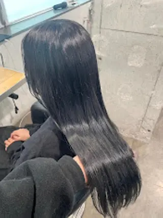 カラー 🪞［公式］ UNITED横浜🪞のヘアスタイル