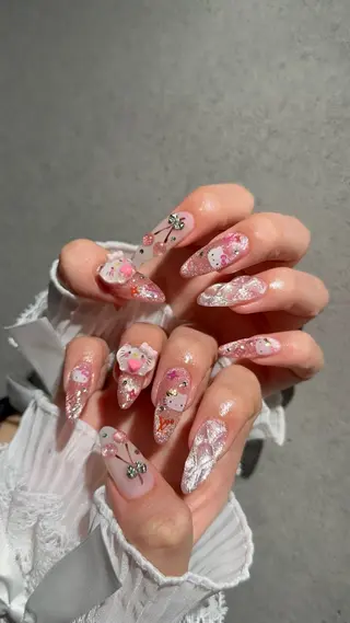 ネイル I-nailロング /ワンホン/キラキラのネイルデザイン