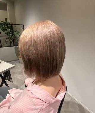 ミディアム 長尾ゆりの/ボブ/ ベージュ/ハイトーンのヘアスタイル