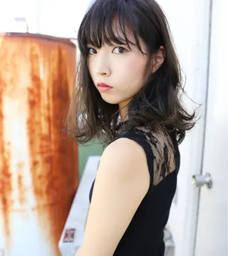 ミディアム カラー 岡本 一平のヘアスタイル