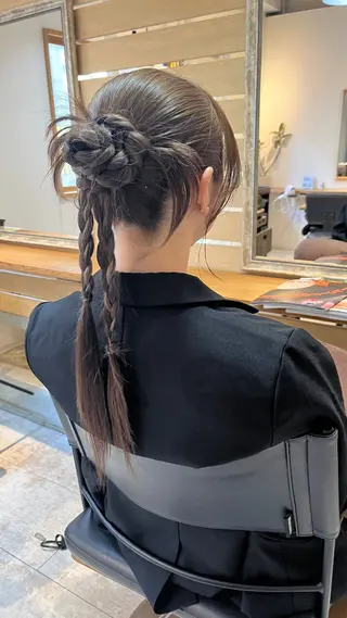 セミロング ヘアアレンジ en't所属・佐藤　ひなの ／艶髪のヘアスタイル