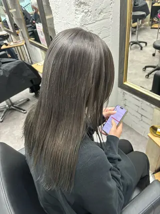 セミロング カラー ハイトーン/ダブル カラー/akihoのヘアスタイル