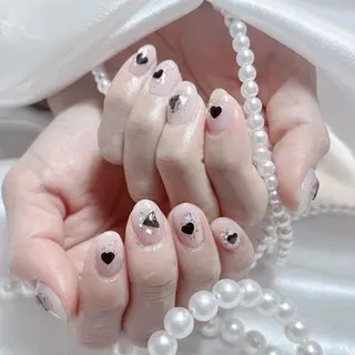 ネイル RAFFINE 月🦋🩵のネイルデザイン