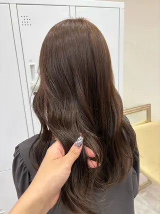 セミロング カラー Hirona 縮毛矯正/髪質改善のヘアスタイル