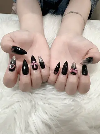 ネイル &ME タカのネイルデザイン