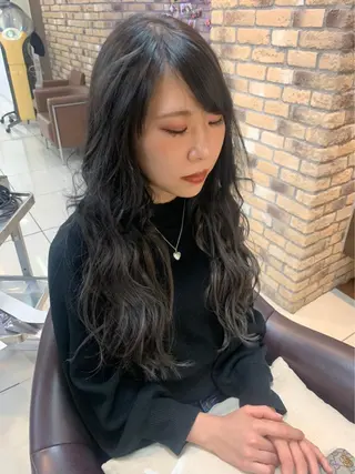 ロング ヘアアレンジ 馴染ませNo.1🧃 エクステ・アレンジのヘアスタイル