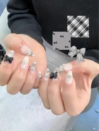 ネイル Nailsalon mui.所属・中家 亜紗子のネイルデザイン