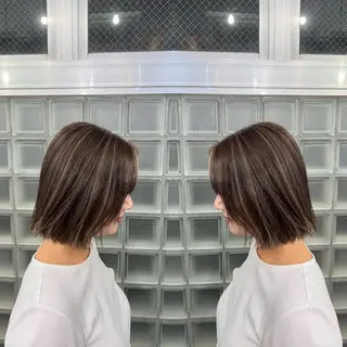 ミディアム カラー ハイライト/レイヤー /ハイトーン/AOIのヘアスタイル