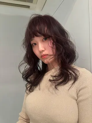 セミロング 🐏Yuna＊透明感 カラー🤍✨のヘアスタイル