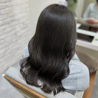 セミロング カラー 髪質改善&艶感カラー 🪄岡井美結のヘアスタイル
