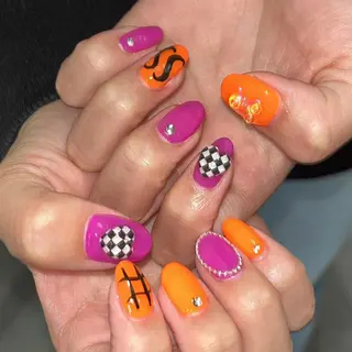 ネイル 🪐富島彩夏 /海外nail🪐のネイルデザイン