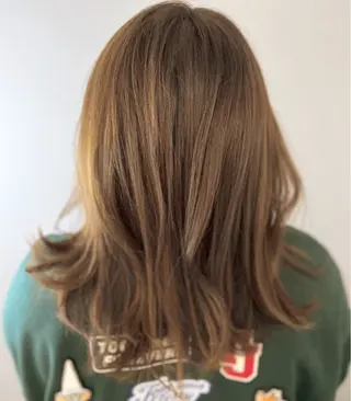 ミディアム Grow by NYNY 田代 紀恵のヘアスタイル