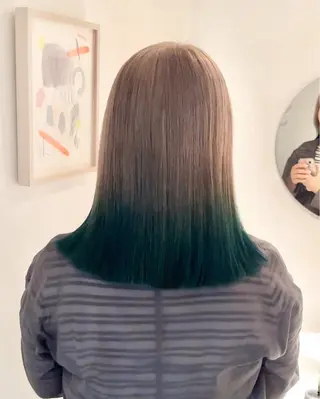 ミディアム カラー 磯　亜由香🌼 ブリーチ/ボブカットのヘアスタイル