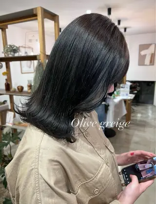 ミディアム カラー 松本 華林のヘアスタイル