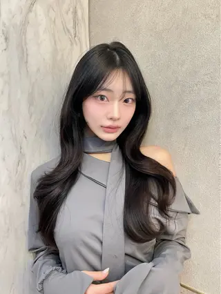 ロング カラー RIN🩶レイヤー /ハッシュカットのヘアスタイル