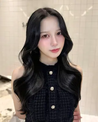 ロング 𝑀𝐼𝐾𝑈🤍 SALOWIN銀座のヘアスタイル