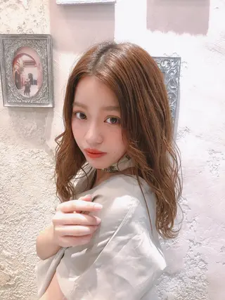 ミディアム 代表山口ひな 髪質改善のプロのヘアスタイル