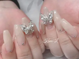 ネイル 芦辺 香奈のネイルデザイン