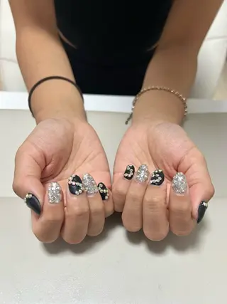 ネイル Rarity ネイルサロン所属・コウ ヨウのネイルデザイン