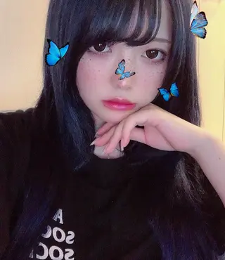 ロング カラー Ate by little所属・青木 梢のヘアスタイル