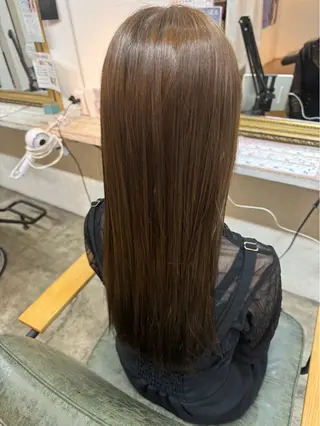 カラー 出崎 風果のヘアスタイル