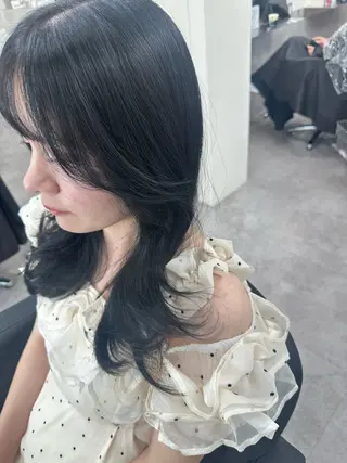 セミロング 猿渡 /🍃乾燥ケア × ✨透明感カラーのヘアスタイル