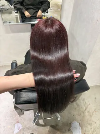 ロング Nozomi/透明感 /デザインカラーのヘアスタイル