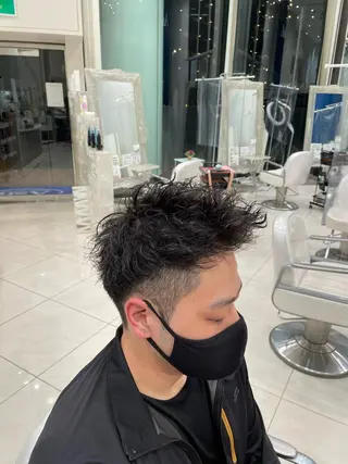 ショート パーマ メンズ メンズスタイリスト 真栄平有希のヘアスタイル