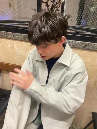 パーマ メンズ 地毛風艶カラー🌿 喜多夏海のヘアスタイル