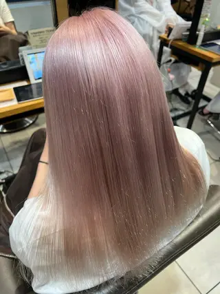 セミロング カラー ヘアアレンジ Moana by HEADLIGHT所属・tomoka/ デザインカラー🌺のヘアスタイル