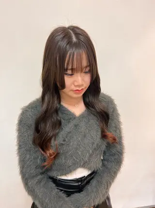 ロング カラー STORY／ MAOのヘアスタイル