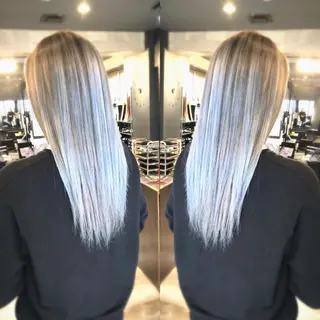 セミロング カラー KIRA✩.*˚小川 仁美のヘアスタイル