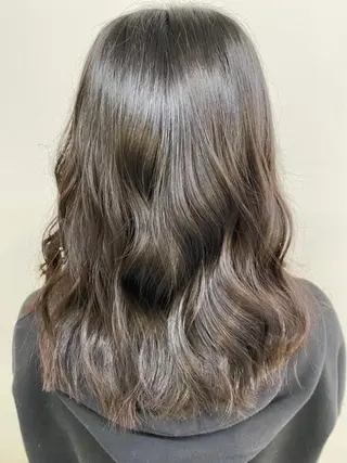 ミディアム カラー 乾かすだけで美髪✨ 髪質改善専門/鈴木遼のヘアスタイル