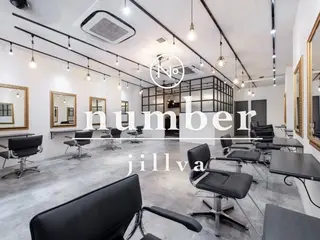 ロング N゜jillva ナンバージルバのヘアスタイル