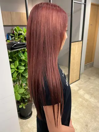 ロング SAEKI【ior 】北千住店ブリーチのヘアスタイル