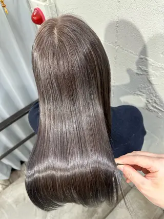 ロング カラー 髪質改善専門店 Adele 青山所属・白髪ぼかし/レイヤー 青山/ヒロキのヘアスタイル