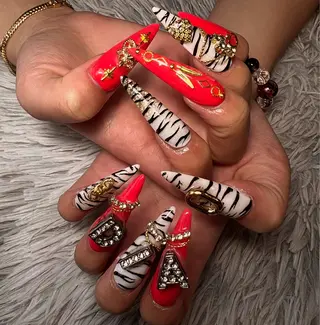 ネイル シェヌネイル JURAのネイルデザイン