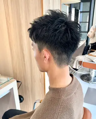 メンズ 壽真央 /ブリーチカラーのヘアスタイル