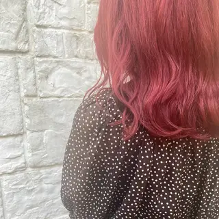 ミディアム カラー カジュアルを女っぽく 𝗮𝘆𝗮𝗰𝗼のヘアスタイル