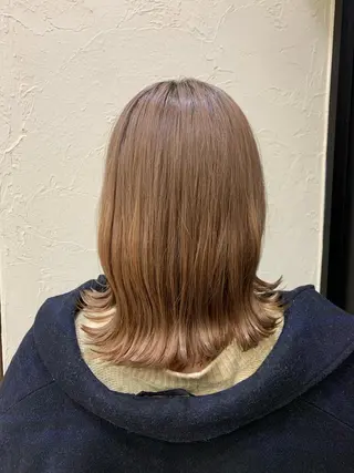 ミディアム in'dexhair U所属・ブリーチ🌈ハイトー ンカラー ✨アニカ✨のヘアスタイル