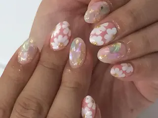 ネイル 福ネイル スタッフのネイルデザイン