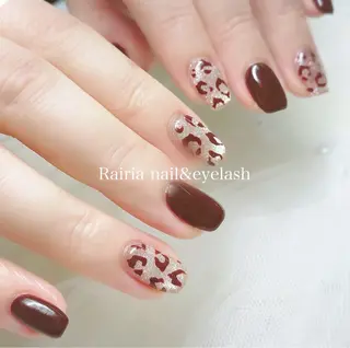 ネイル Rairia   nail所属・屋敷 理奈のネイルデザイン