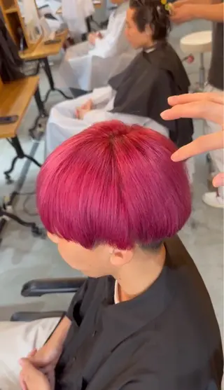 ショート カラー メンズ おがた たくむの眉毛・アイブロウイメージ